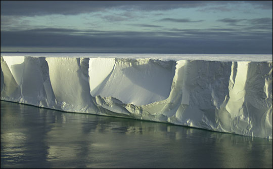 Edge of Iceberg B-15