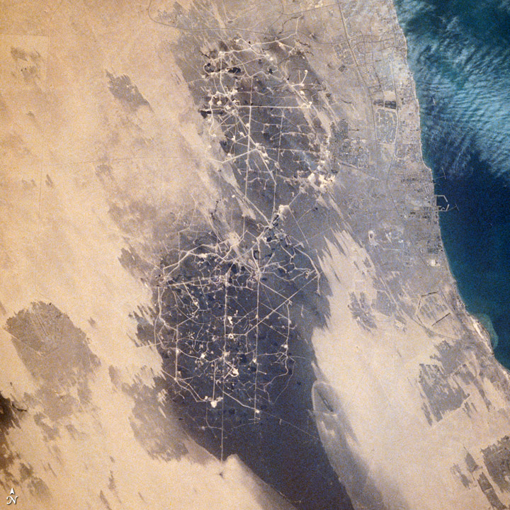 Space Shuttle photograph of oil fires in Kuwait, STS-44.
