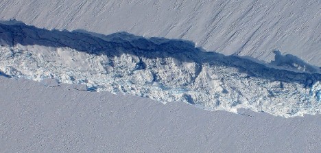 Pine Island Glacier rift